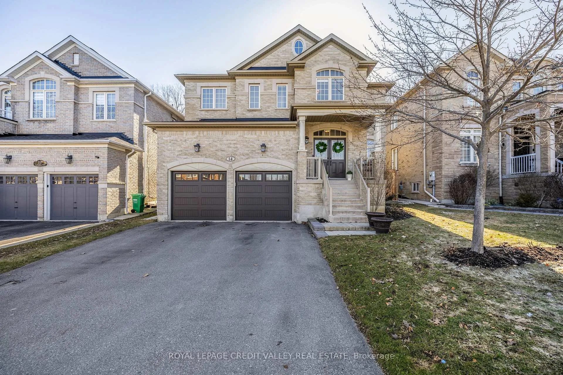 Front of 14 Larande Court