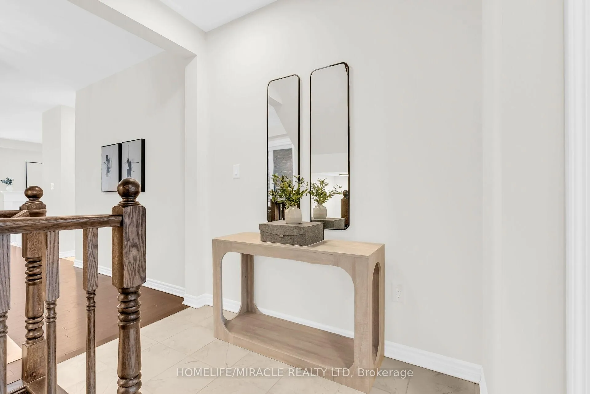 Photo 7 of 1344 Rose Way, Milton, Cobban — HOMEH