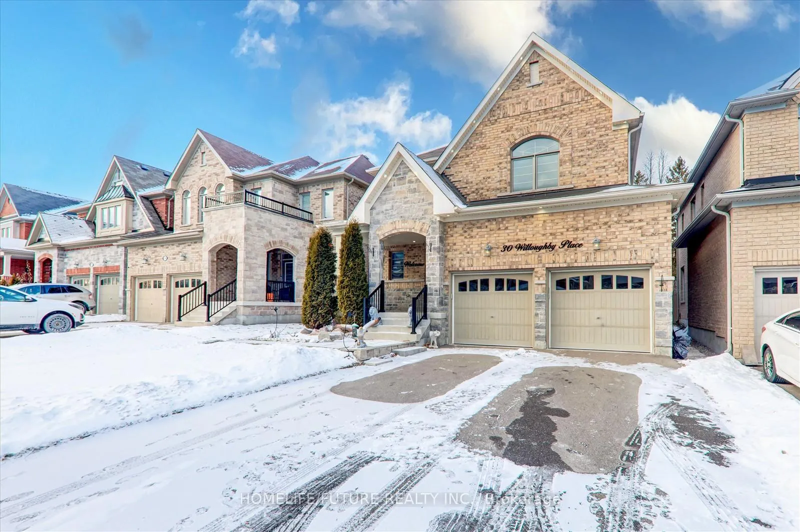 Photo 2 of 30 Willoughby Place, Clarington, Bowmanville — HOMEH