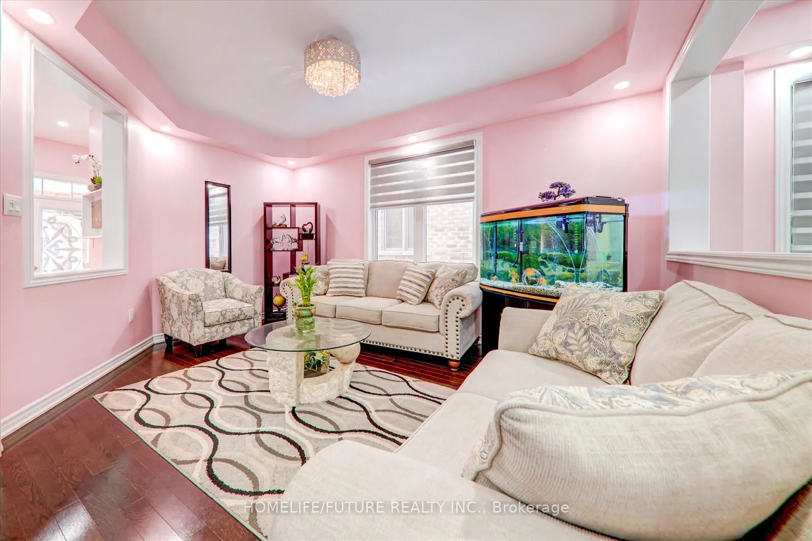 Photo 8 of 30 Willoughby Place, Clarington, Bowmanville — HOMEH