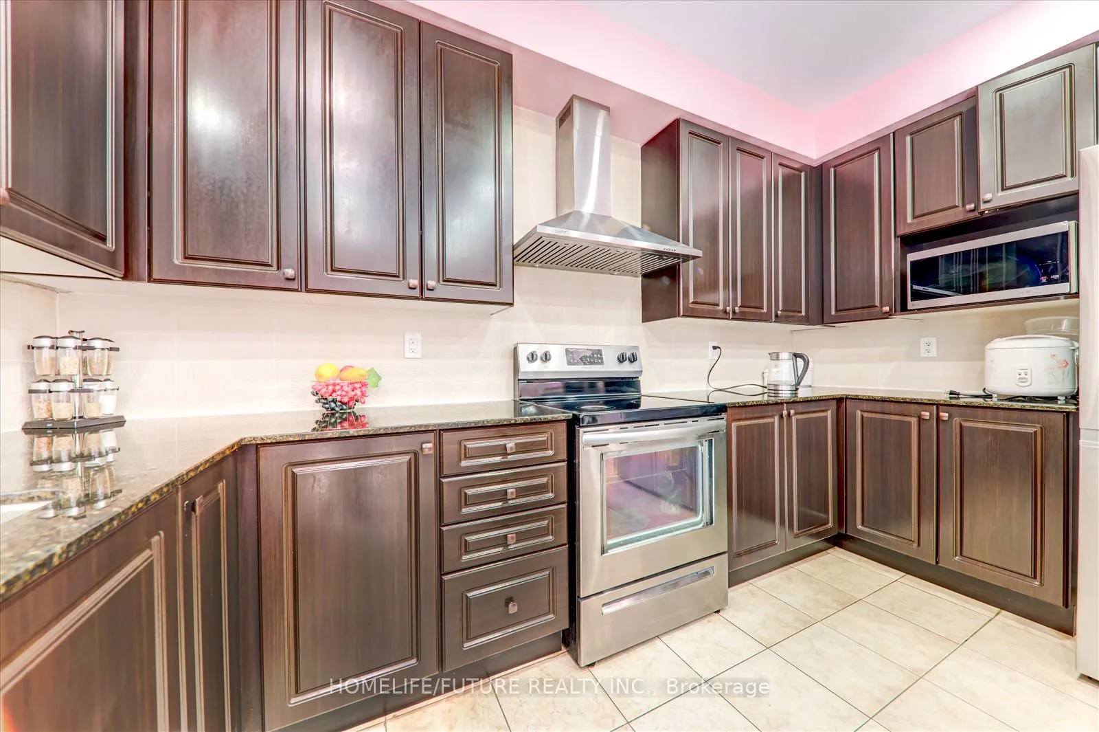 Photo 14 of 30 Willoughby Place, Clarington, Bowmanville — HOMEH