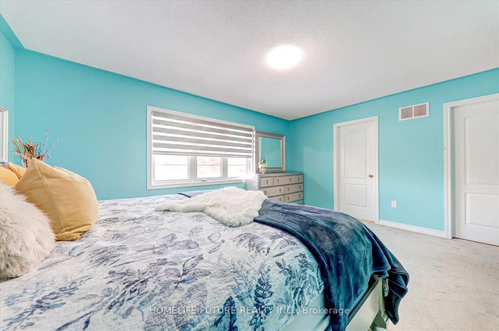 Photo 21 of 30 Willoughby Place, Clarington, Bowmanville — HOMEH