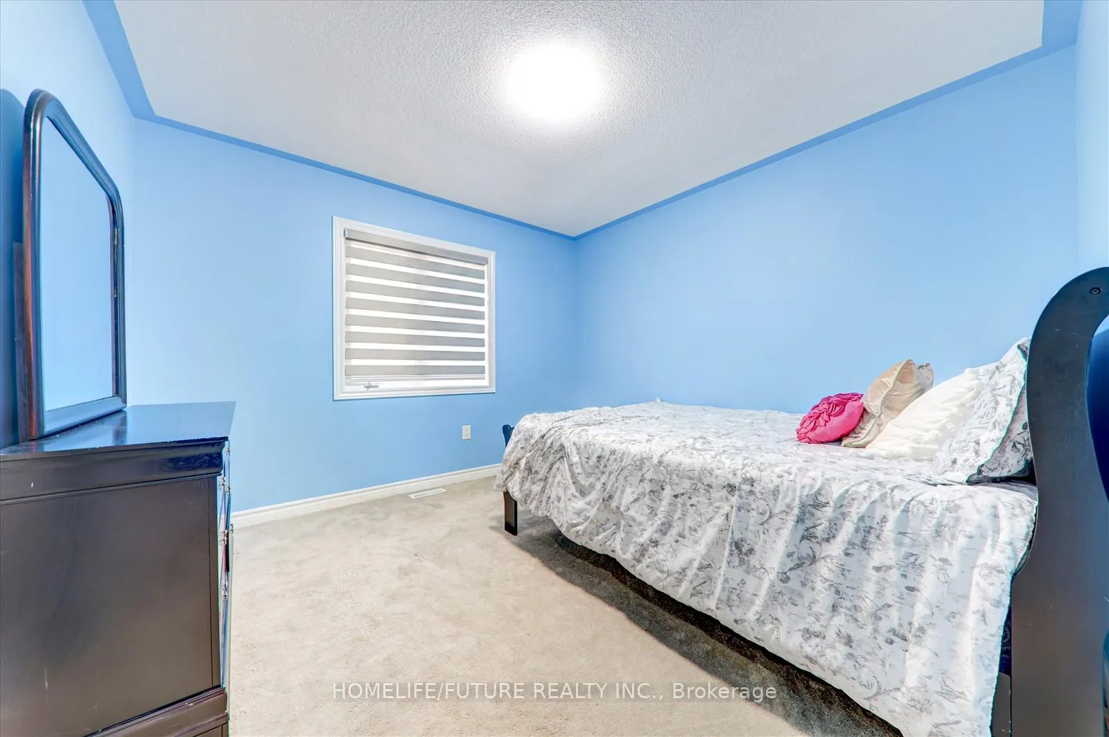 Photo 24 of 30 Willoughby Place, Clarington, Bowmanville — HOMEH