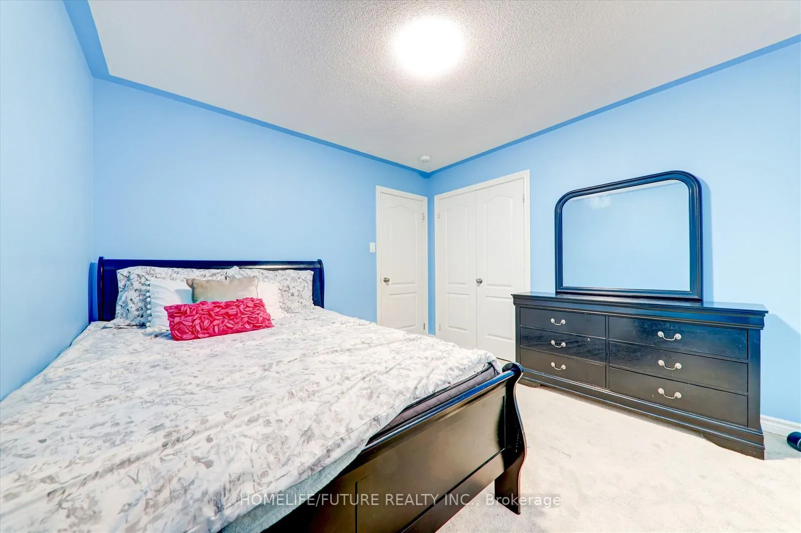 Photo 25 of 30 Willoughby Place, Clarington, Bowmanville — HOMEH