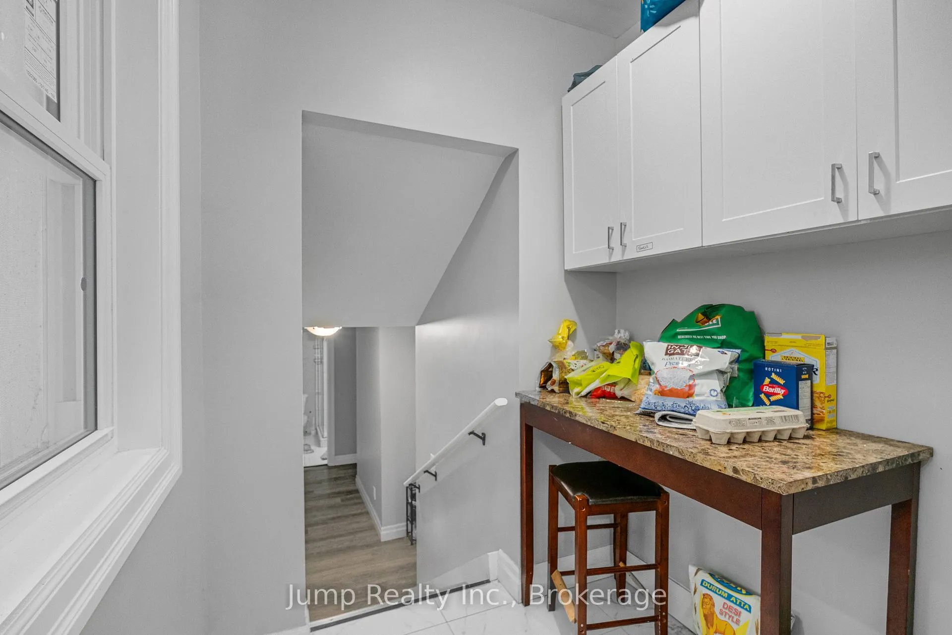 Photo 16 of 568 Tournier Street, Windsor — HOMEH