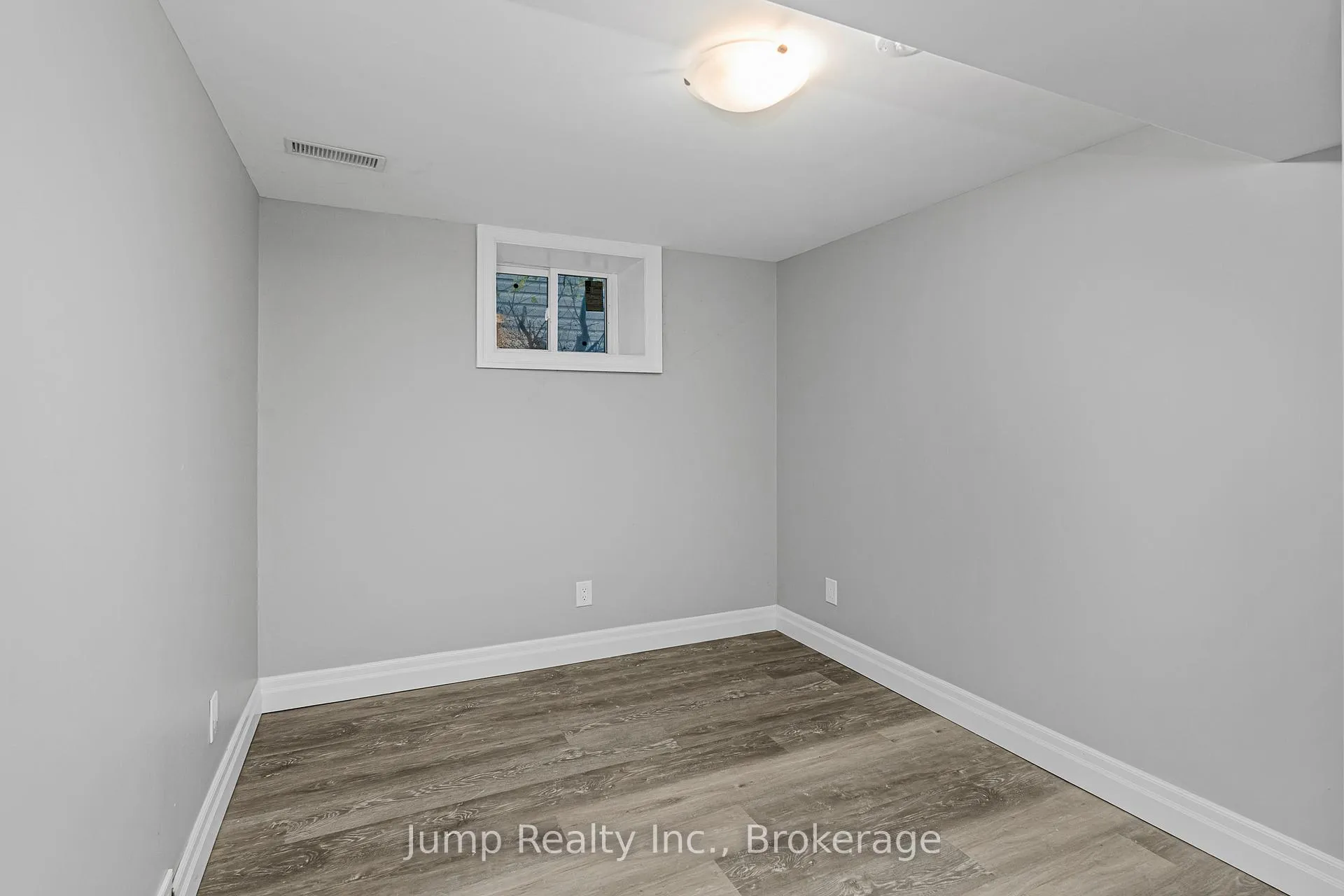 Photo 28 of 568 Tournier Street, Windsor — HOMEH