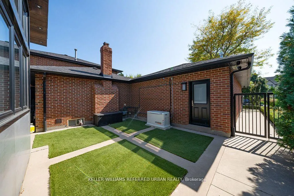 Photo 37 of 68 Findlay Avenue, King, King City — HOMEH