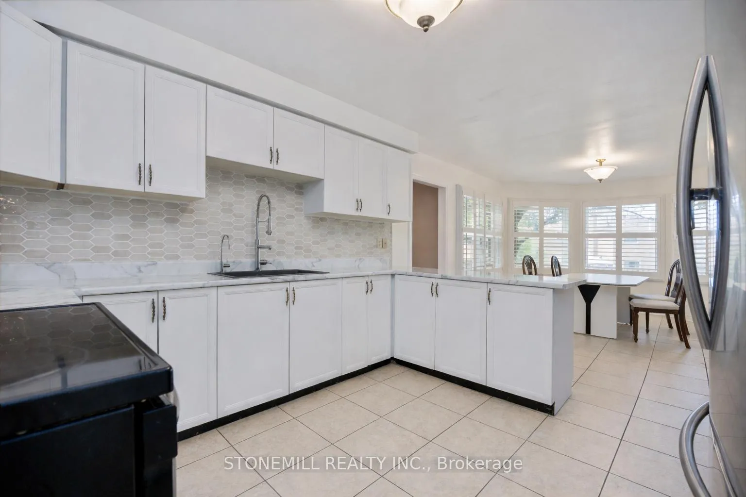 Photo 16 of 24 Soho Crescent, Markham, Markville — HOMEH