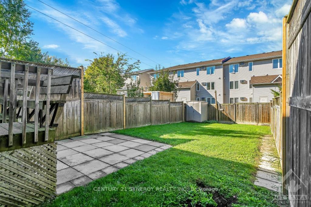 Photo 5 of 232 River Street, Gananoque — HOMEH