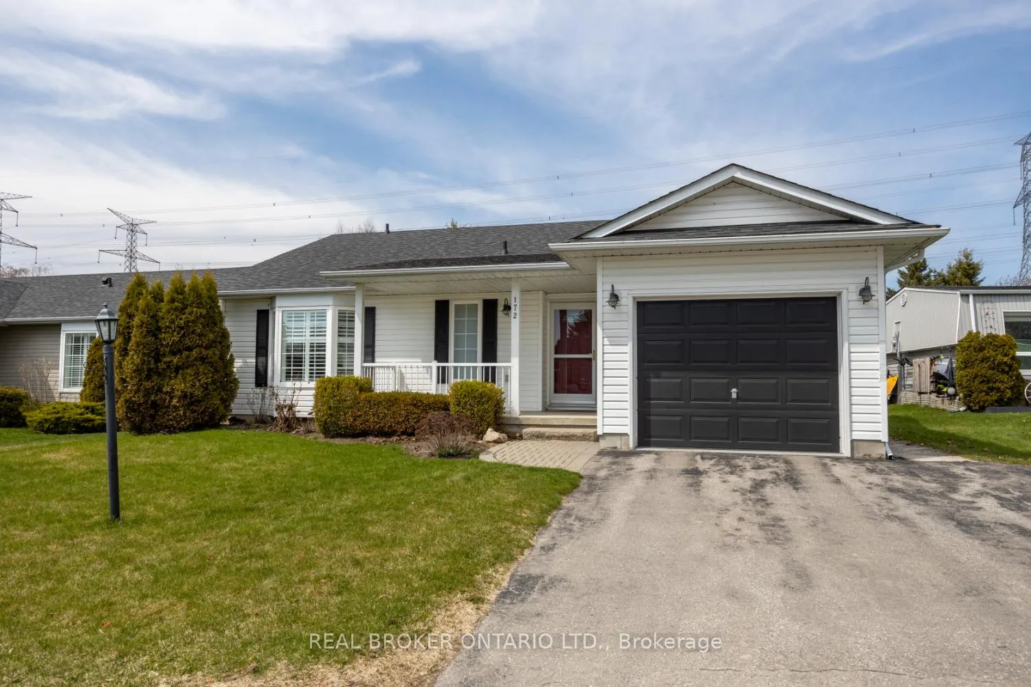 Photo 1 of 172 Wilmot Trail, Clarington, Newcastle — HOMEH