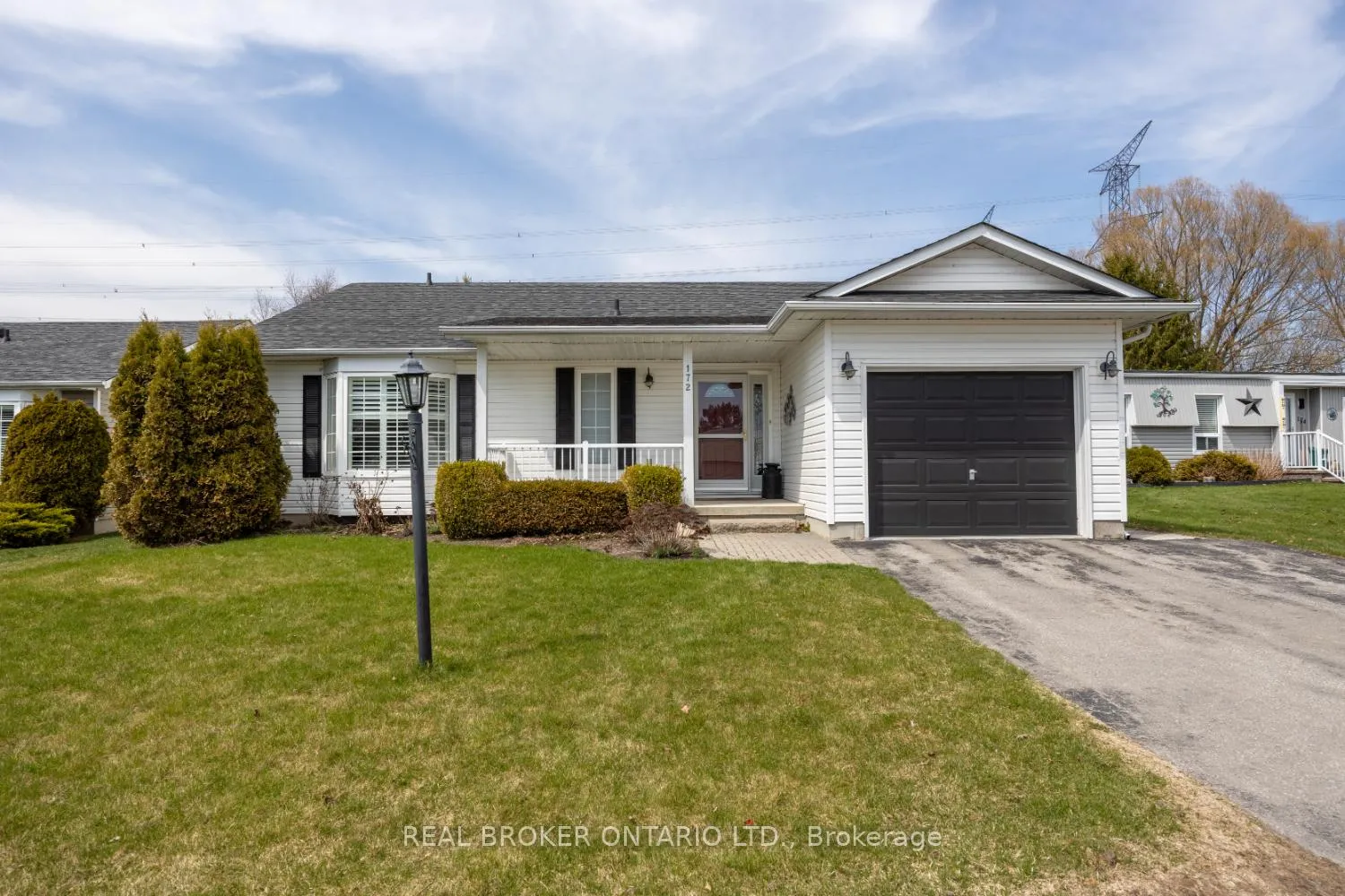 Photo 2 of 172 Wilmot Trail, Clarington, Newcastle — HOMEH