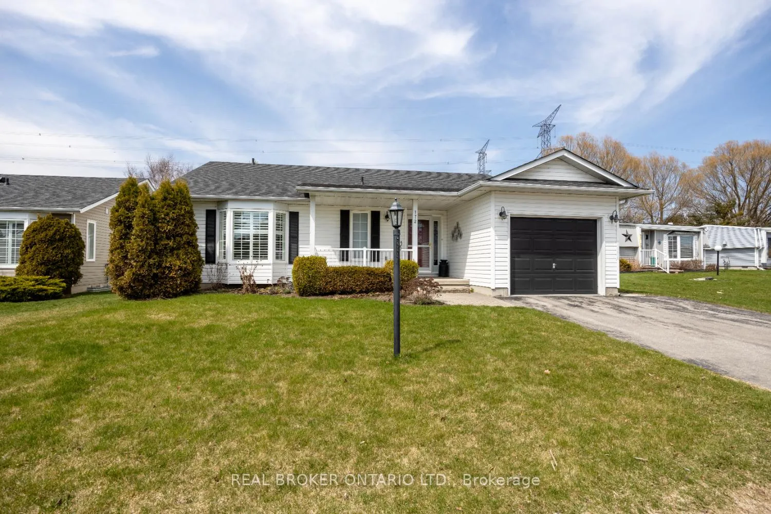 Photo 3 of 172 Wilmot Trail, Clarington, Newcastle — HOMEH