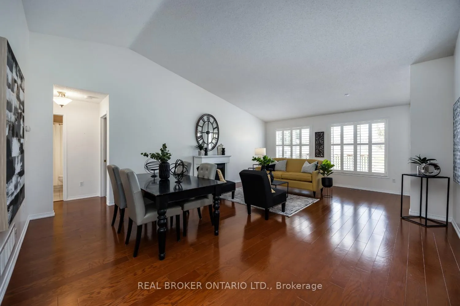 Photo 12 of 172 Wilmot Trail, Clarington, Newcastle — HOMEH