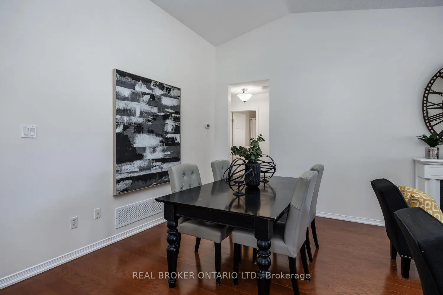 Photo 13 of 172 Wilmot Trail, Clarington, Newcastle — HOMEH
