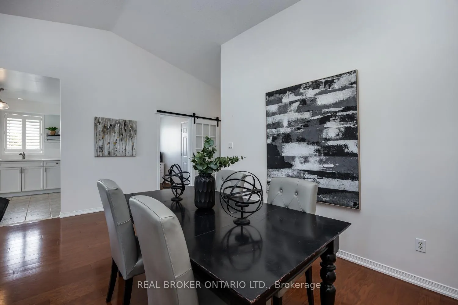 Photo 14 of 172 Wilmot Trail, Clarington, Newcastle — HOMEH