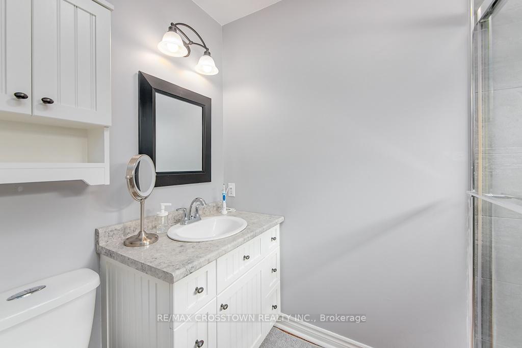 Photo 13 of 27 Nelson Street, Clearview, Creemore — HOMEH