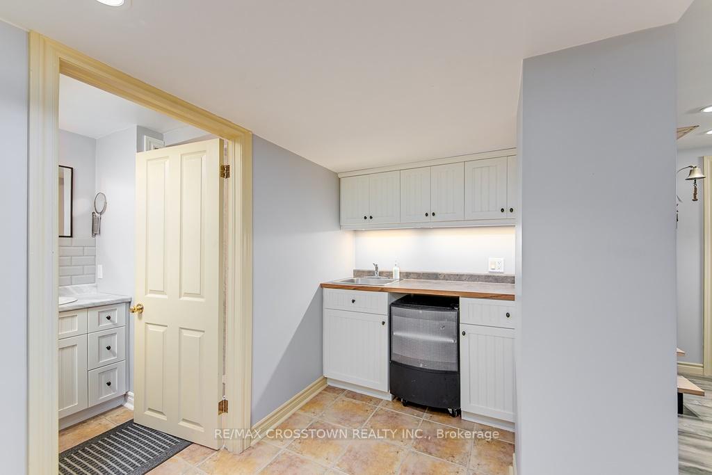 Photo 25 of 27 Nelson Street, Clearview, Creemore — HOMEH
