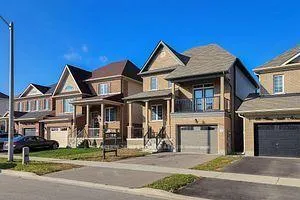 Photo 2 of 70 Henry Smith Avenue, Clarington, Bowmanville — HOMEH