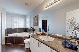 Photo 25 of 70 Henry Smith Avenue, Clarington, Bowmanville — HOMEH