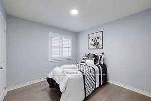 Photo 30 of 70 Henry Smith Avenue, Clarington, Bowmanville — HOMEH
