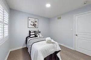 Photo 31 of 70 Henry Smith Avenue, Clarington, Bowmanville — HOMEH