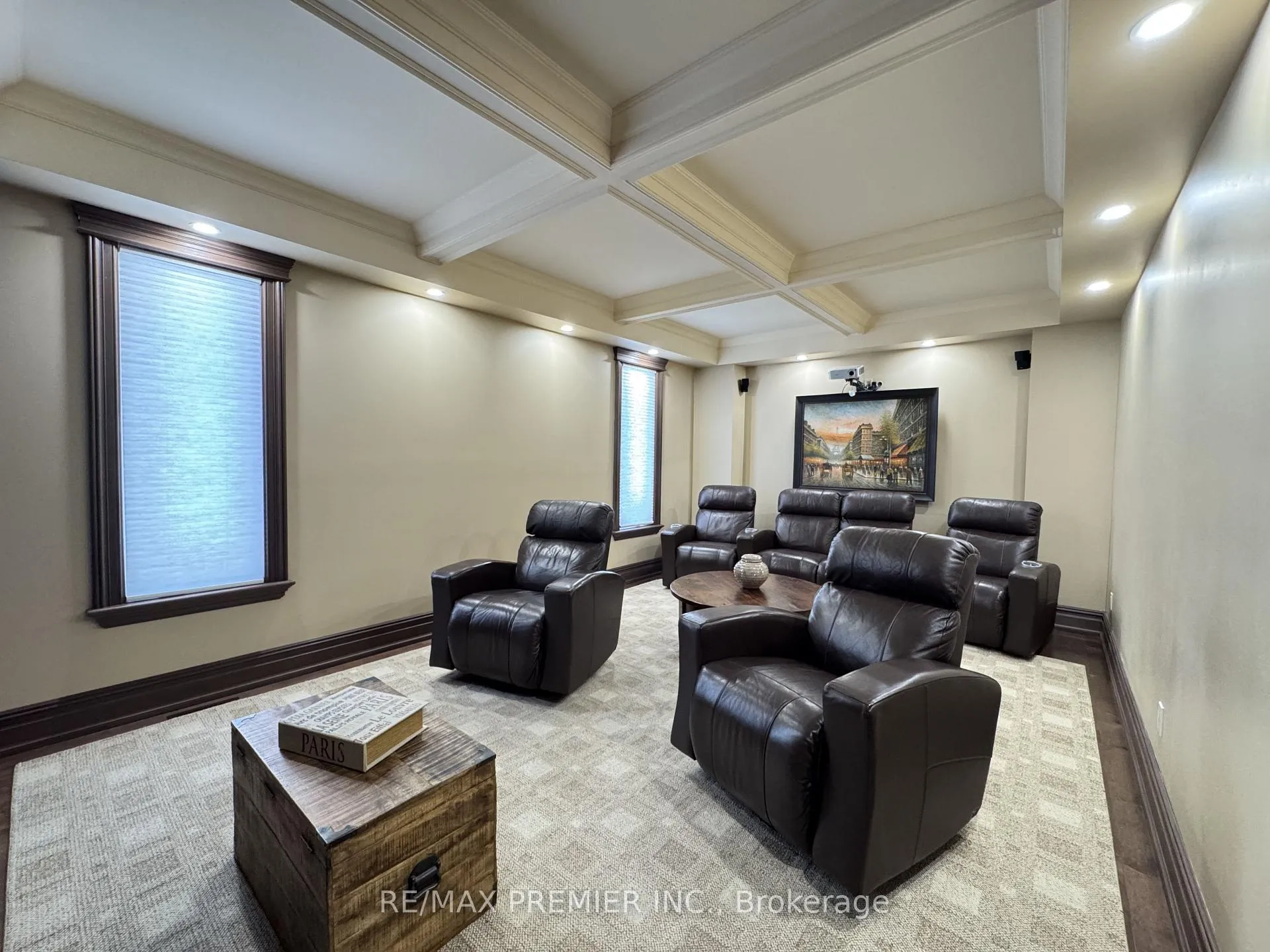 Photo 9 of 249 Ashton Drive, Vaughan, Maple — HOMEH