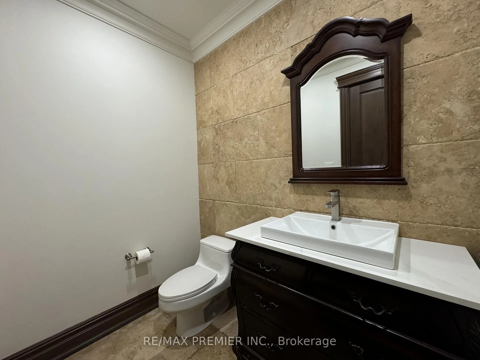 Photo 12 of 249 Ashton Drive, Vaughan, Maple — HOMEH