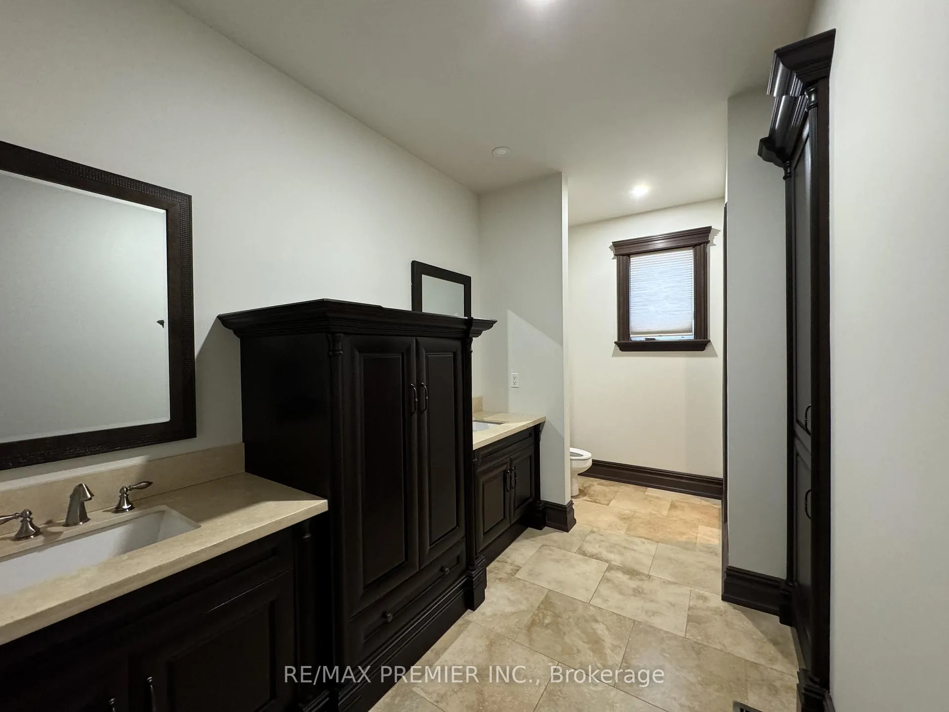 Photo 20 of 249 Ashton Drive, Vaughan, Maple — HOMEH