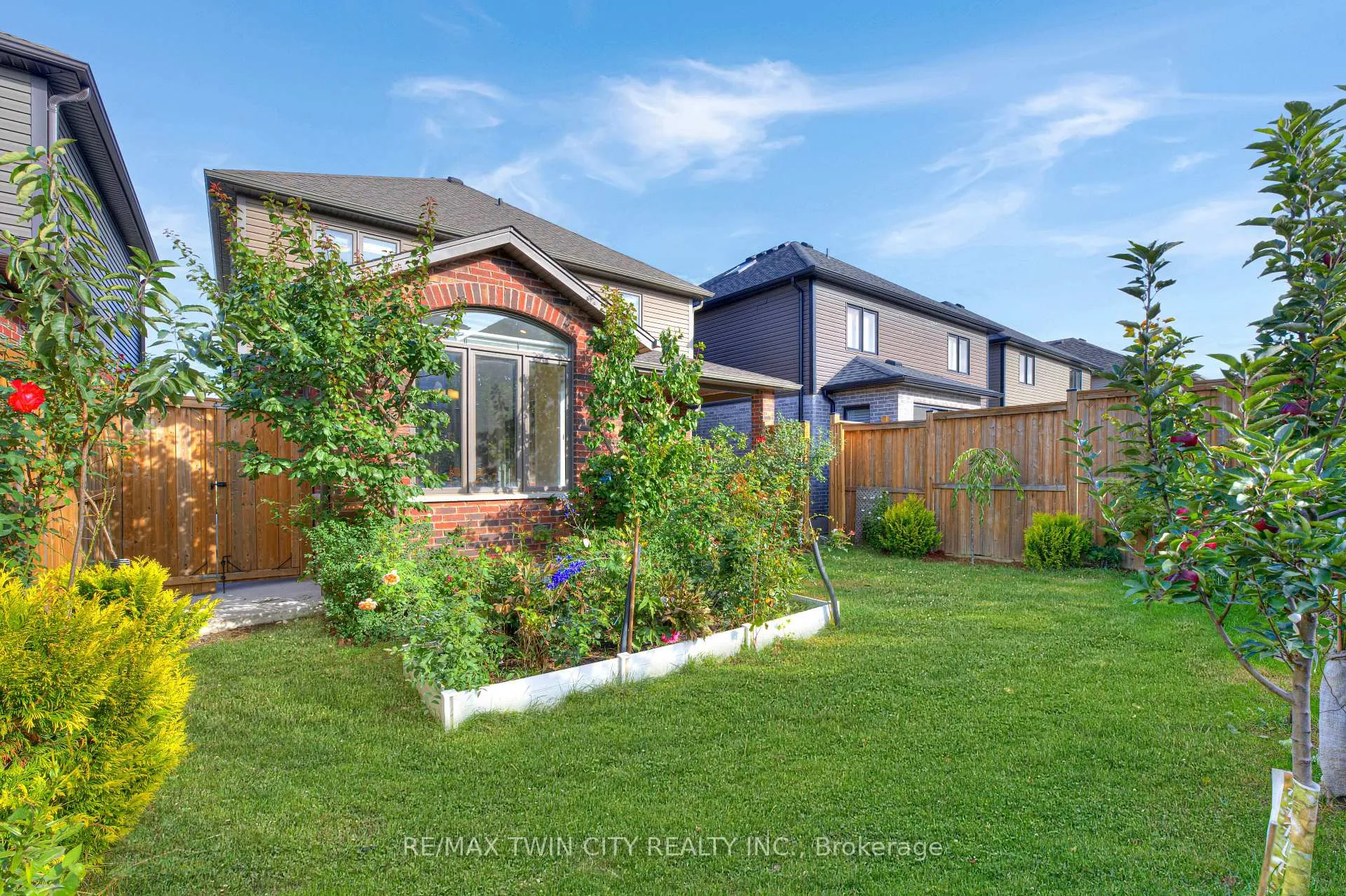 Photo 46 of 35 Loxleigh Lane, Woolwich — HOMEH