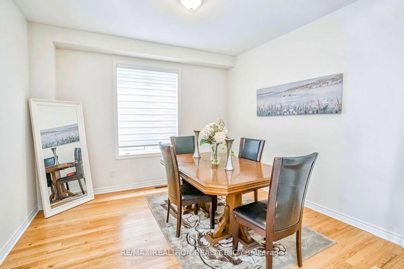 Photo 13 of 1877 Castlepoint Drive, Oshawa, Taunton — HOMEH