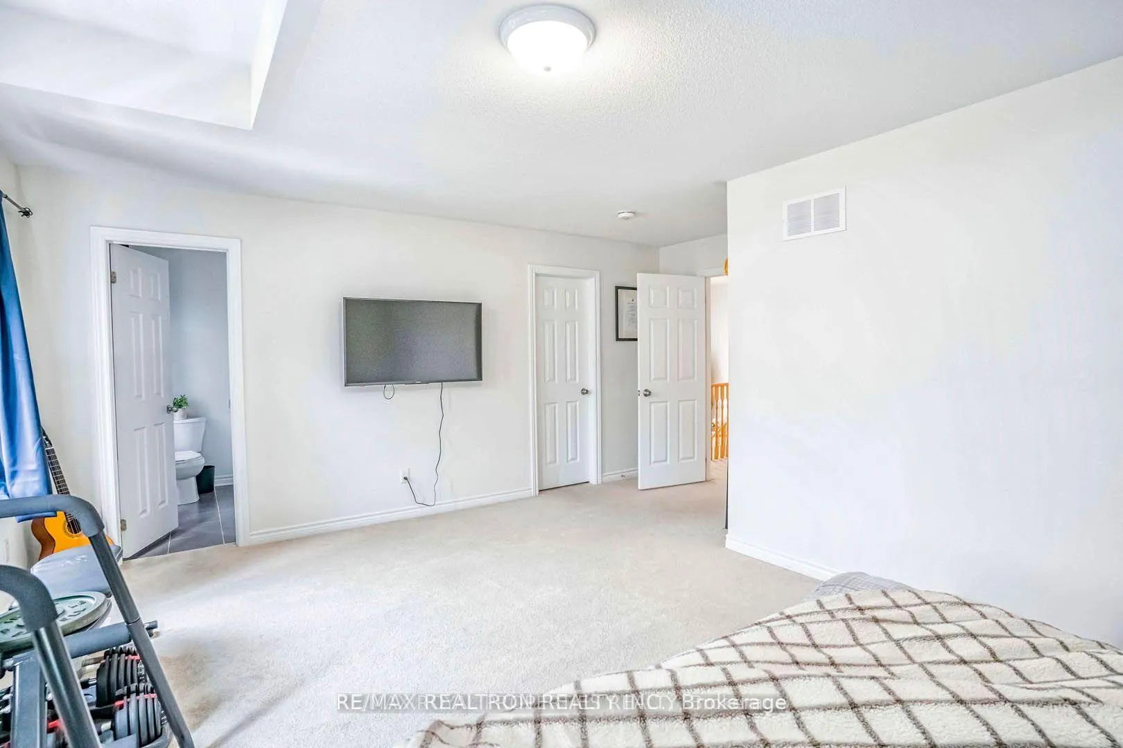 Photo 21 of 1877 Castlepoint Drive, Oshawa, Taunton — HOMEH