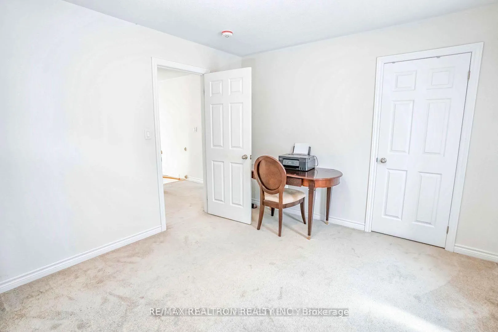 Photo 24 of 1877 Castlepoint Drive, Oshawa, Taunton — HOMEH