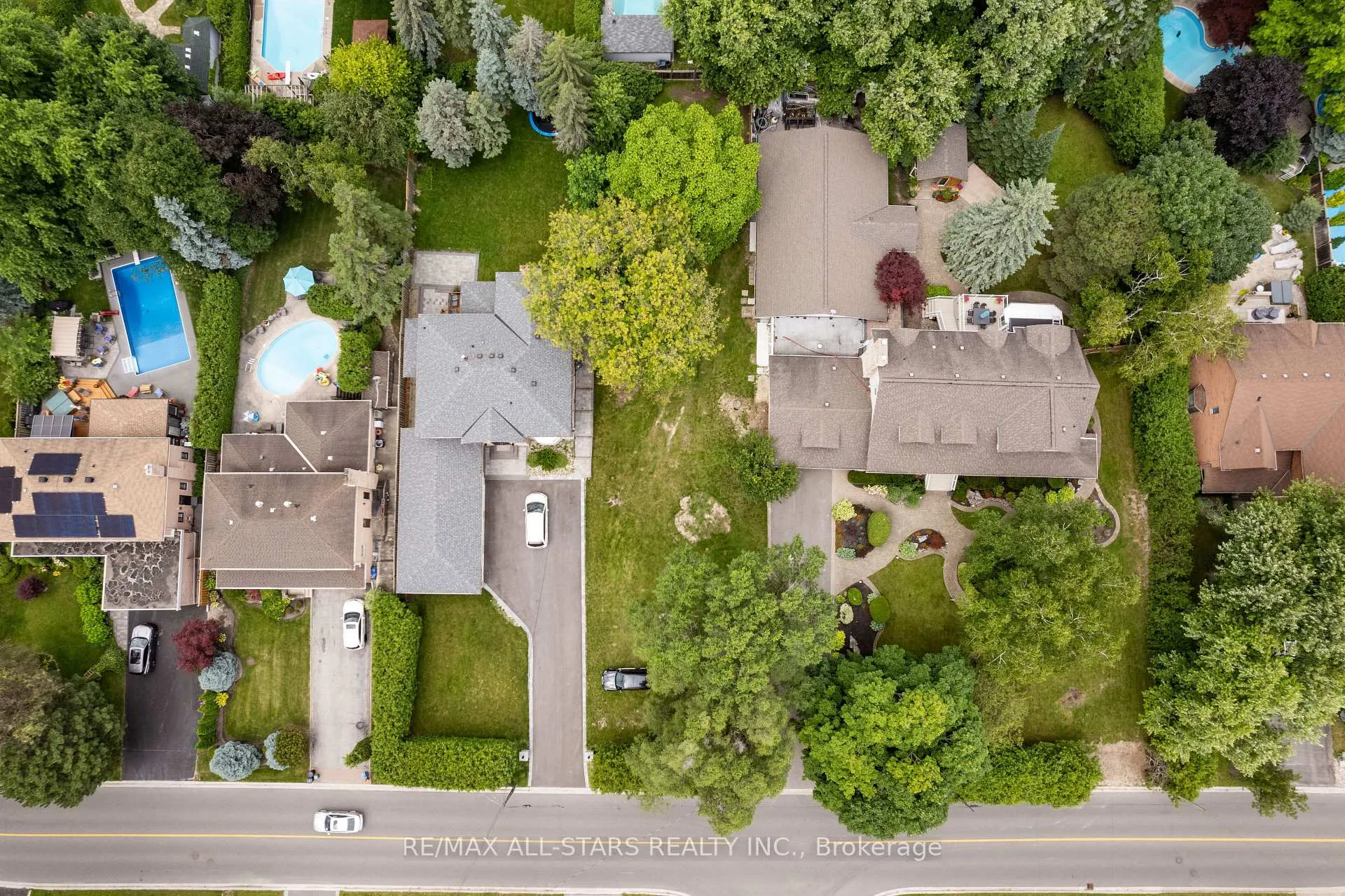 Photo 3 of 206 Church Street, Markham, Markham Village — HOMEH