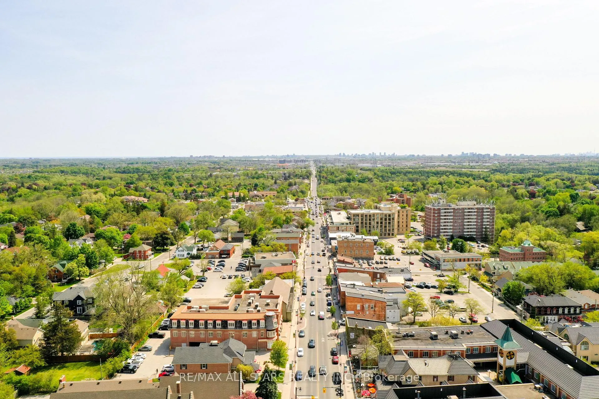 Photo 9 of 206 Church Street, Markham, Markham Village — HOMEH