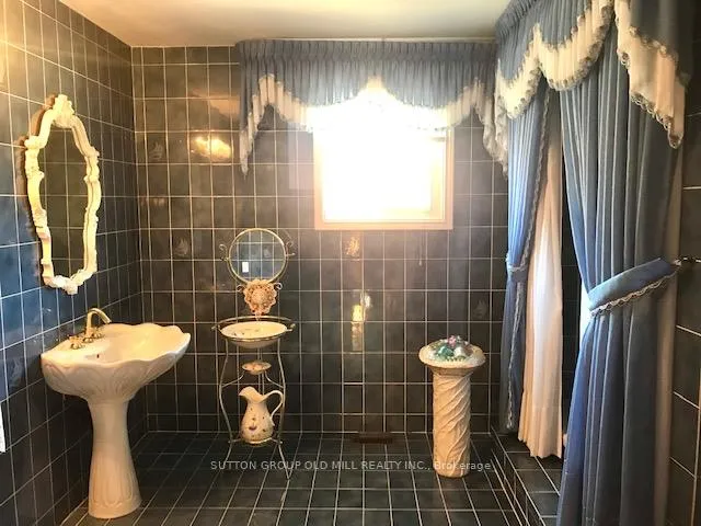Photo 25 of 103 Benjamin Drive, Vaughan, East Woodbridge — HOMEH