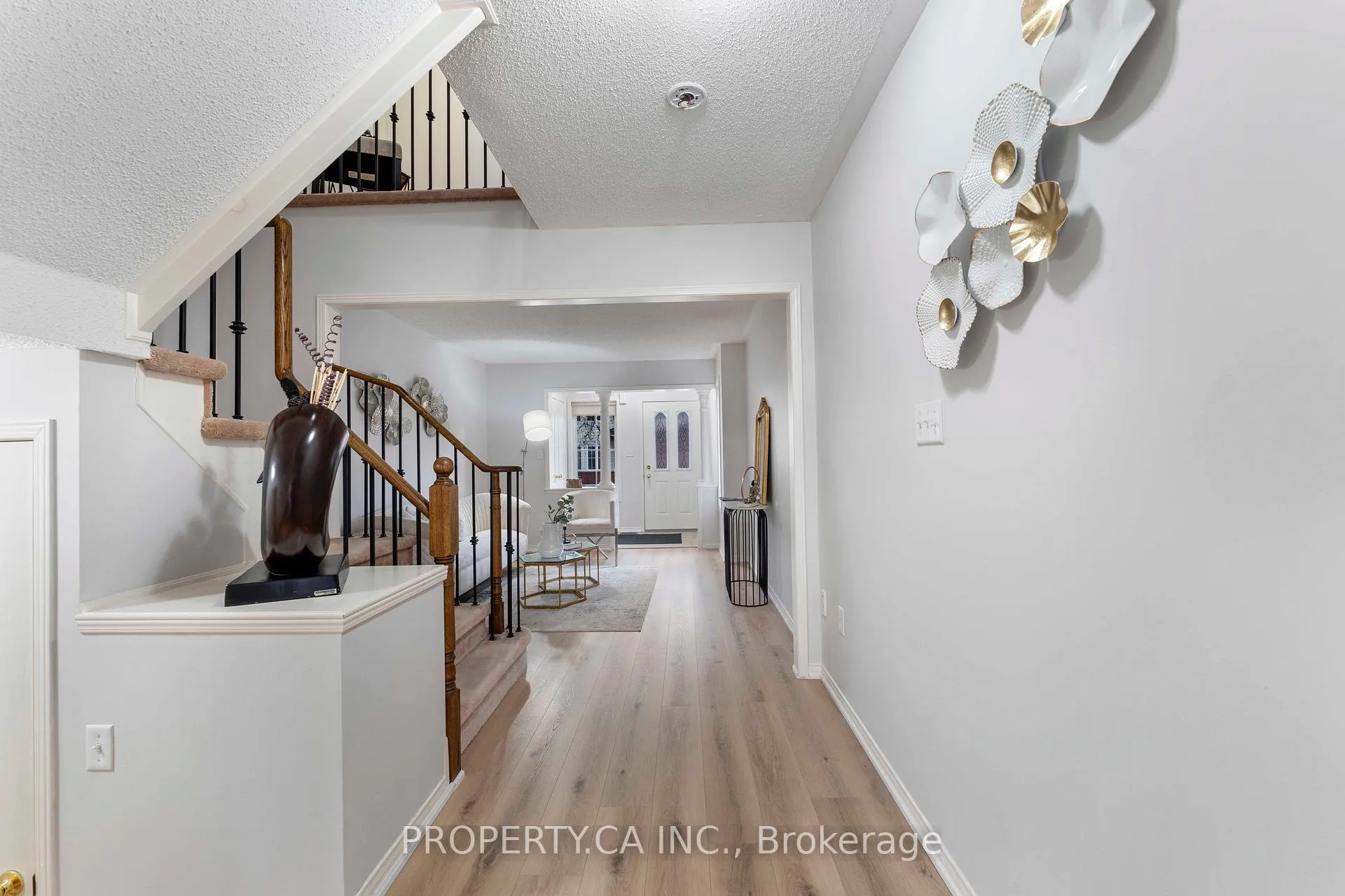 Photo 5 of 14 Carpendale Crescent, Ajax, Northeast Ajax — HOMEH