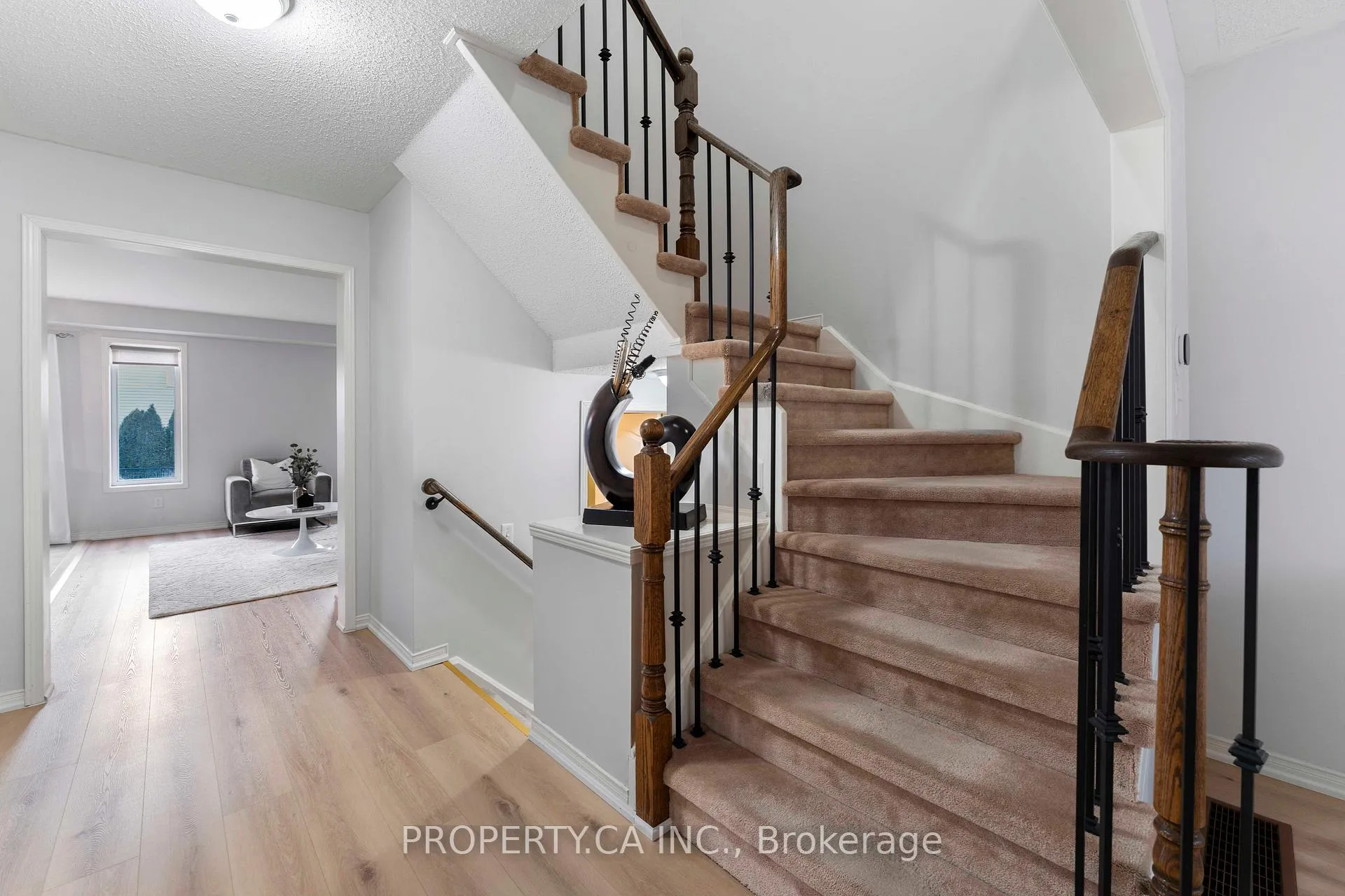 Photo 6 of 14 Carpendale Crescent, Ajax, Northeast Ajax — HOMEH