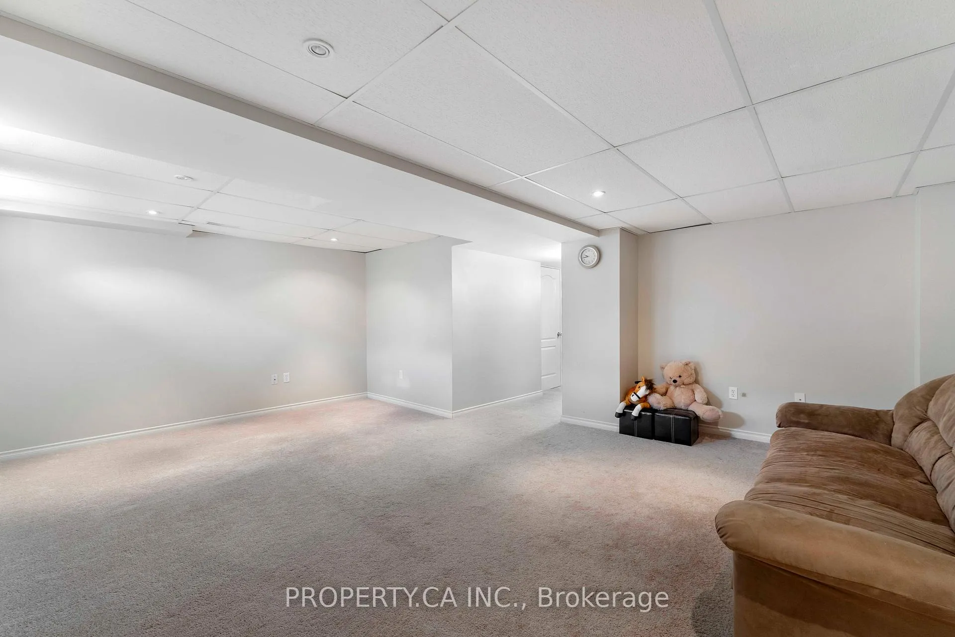 Photo 10 of 14 Carpendale Crescent, Ajax, Northeast Ajax — HOMEH