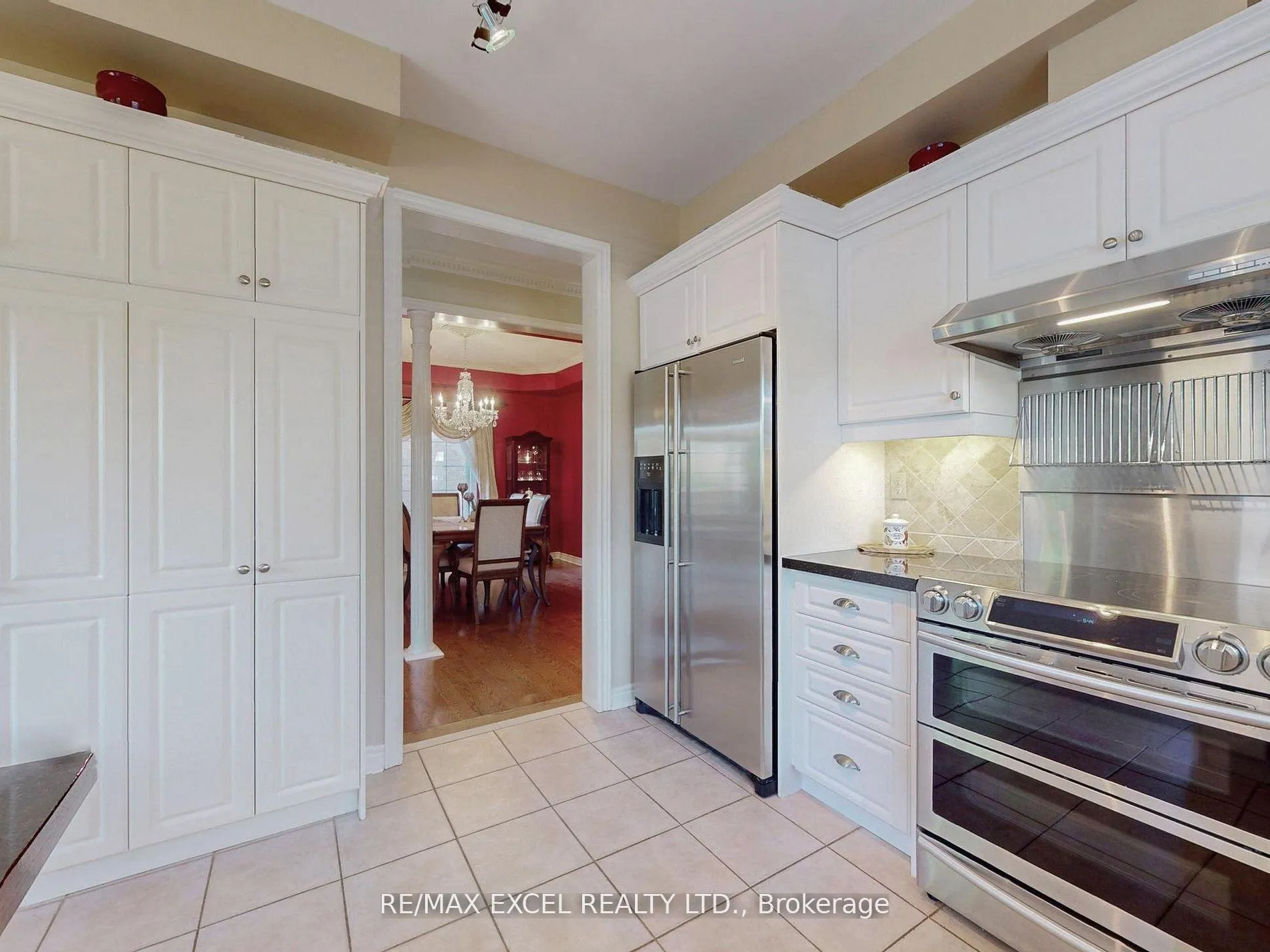 Photo 16 of 29 Westchester Crescent, Markham, Berczy — HOMEH