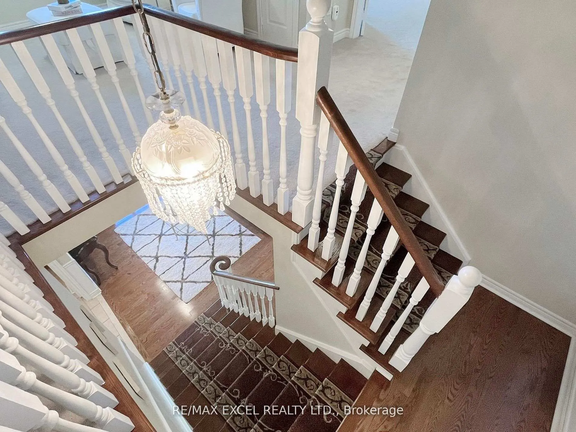 Photo 20 of 29 Westchester Crescent, Markham, Berczy — HOMEH