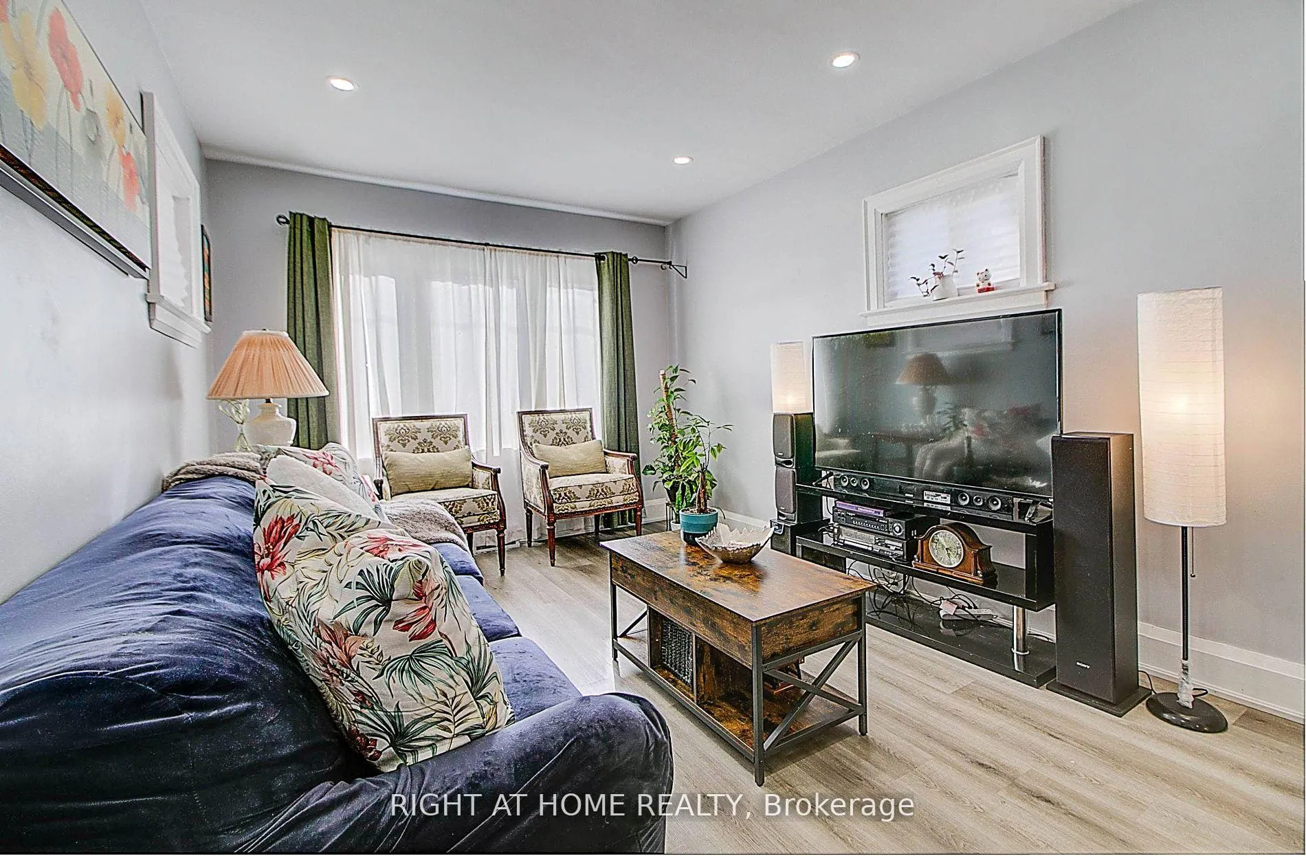 Photo 5 of 355 Ritson Road S, Oshawa, Central — HOMEH