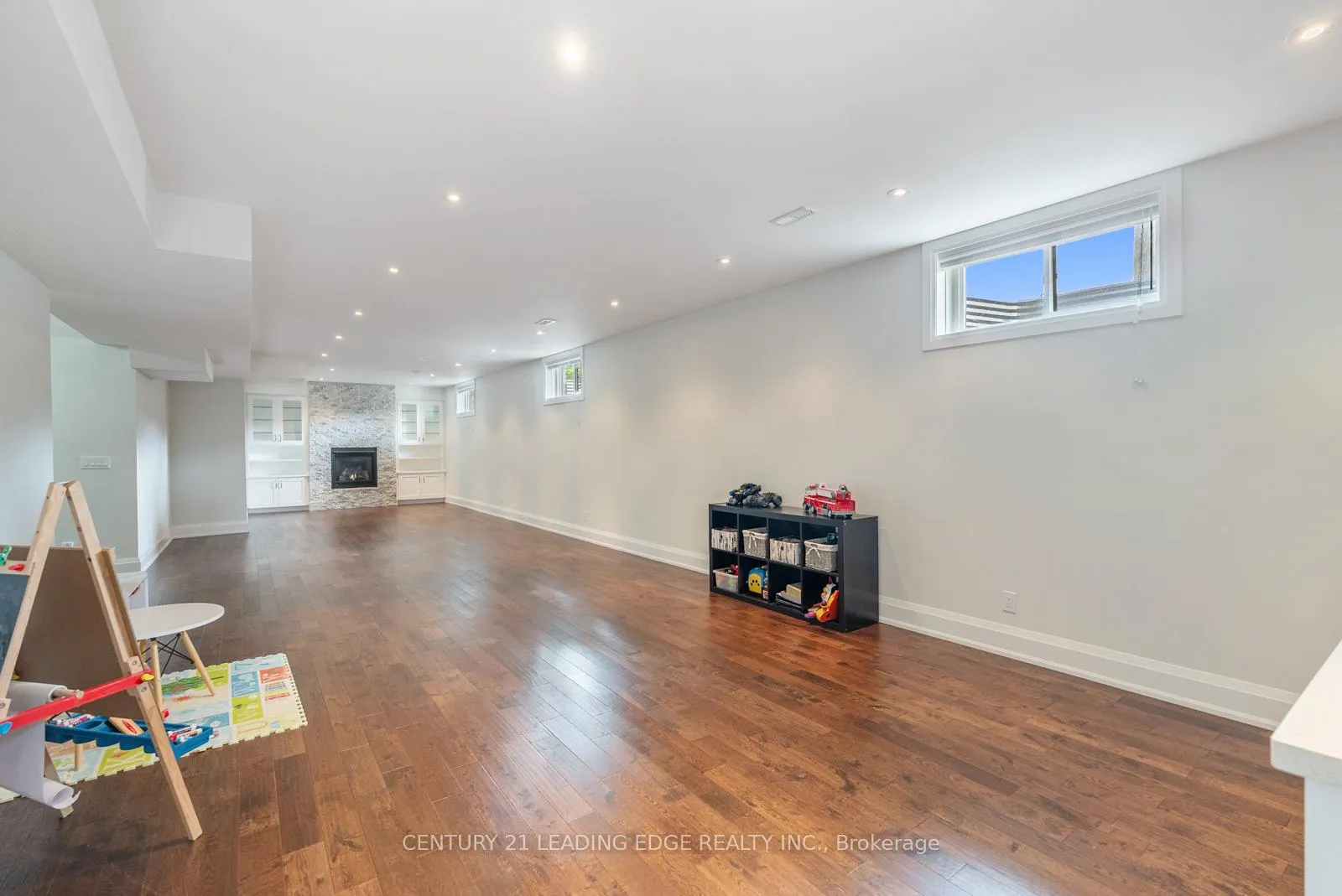 Photo 39 of 1618 Heathside Crescent, Pickering, Liverpool — HOMEH