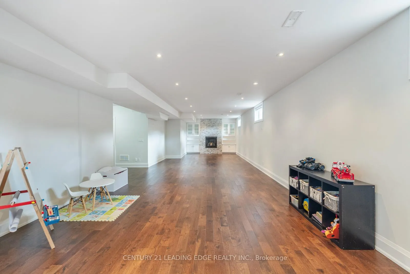 Photo 40 of 1618 Heathside Crescent, Pickering, Liverpool — HOMEH