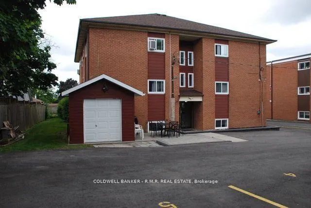 Photo 7 of 439 Austen Court, Oshawa, Donevan — HOMEH