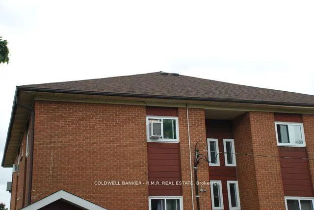 Photo 8 of 439 Austen Court, Oshawa, Donevan — HOMEH