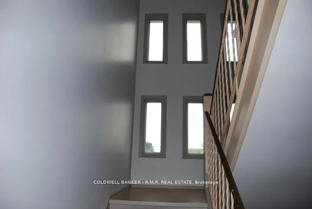 Photo 13 of 439 Austen Court, Oshawa, Donevan — HOMEH