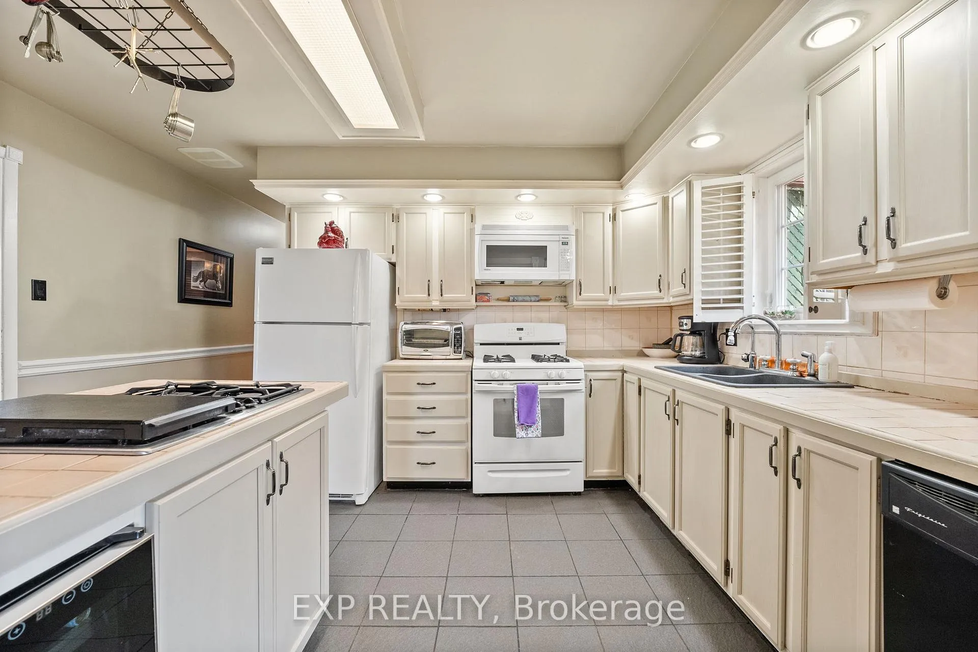 Photo 11 of 2948 Suntrac Drive, Ramara, Brechin — HOMEH
