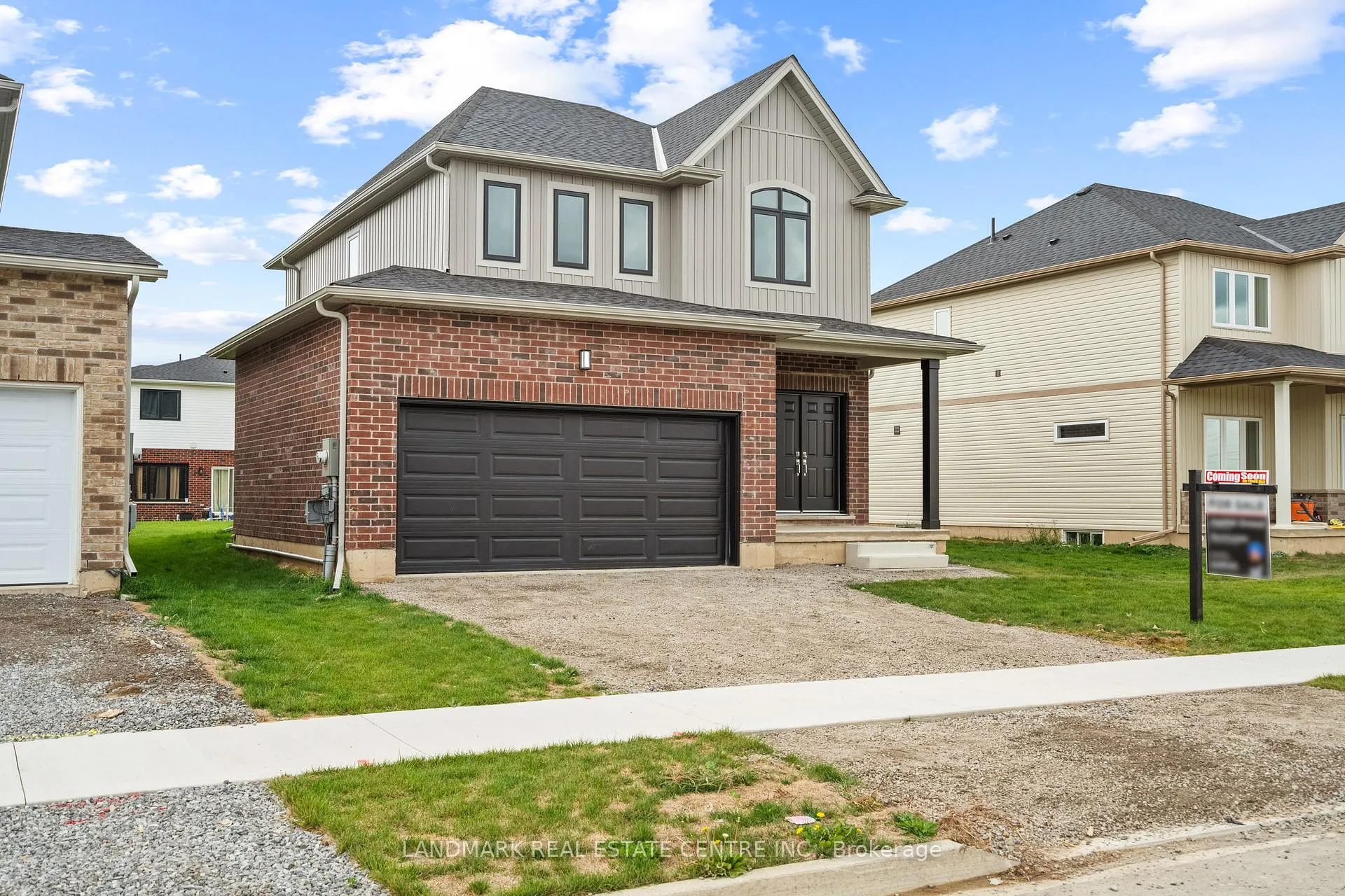 Photo 3 of 11 Bounty Avenue, Thorold, Rolling Meadows — HOMEH
