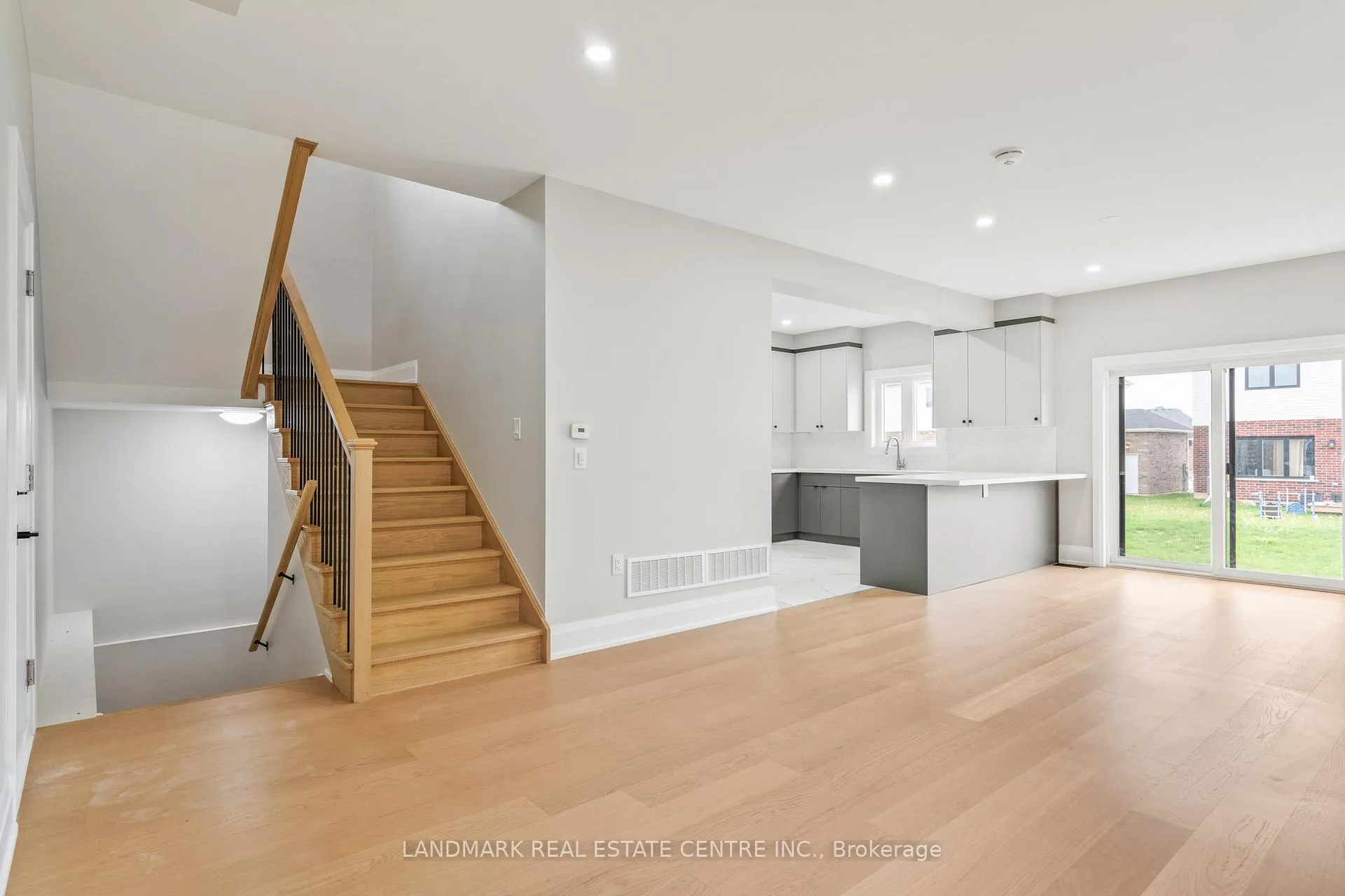 Photo 15 of 11 Bounty Avenue, Thorold, Rolling Meadows — HOMEH
