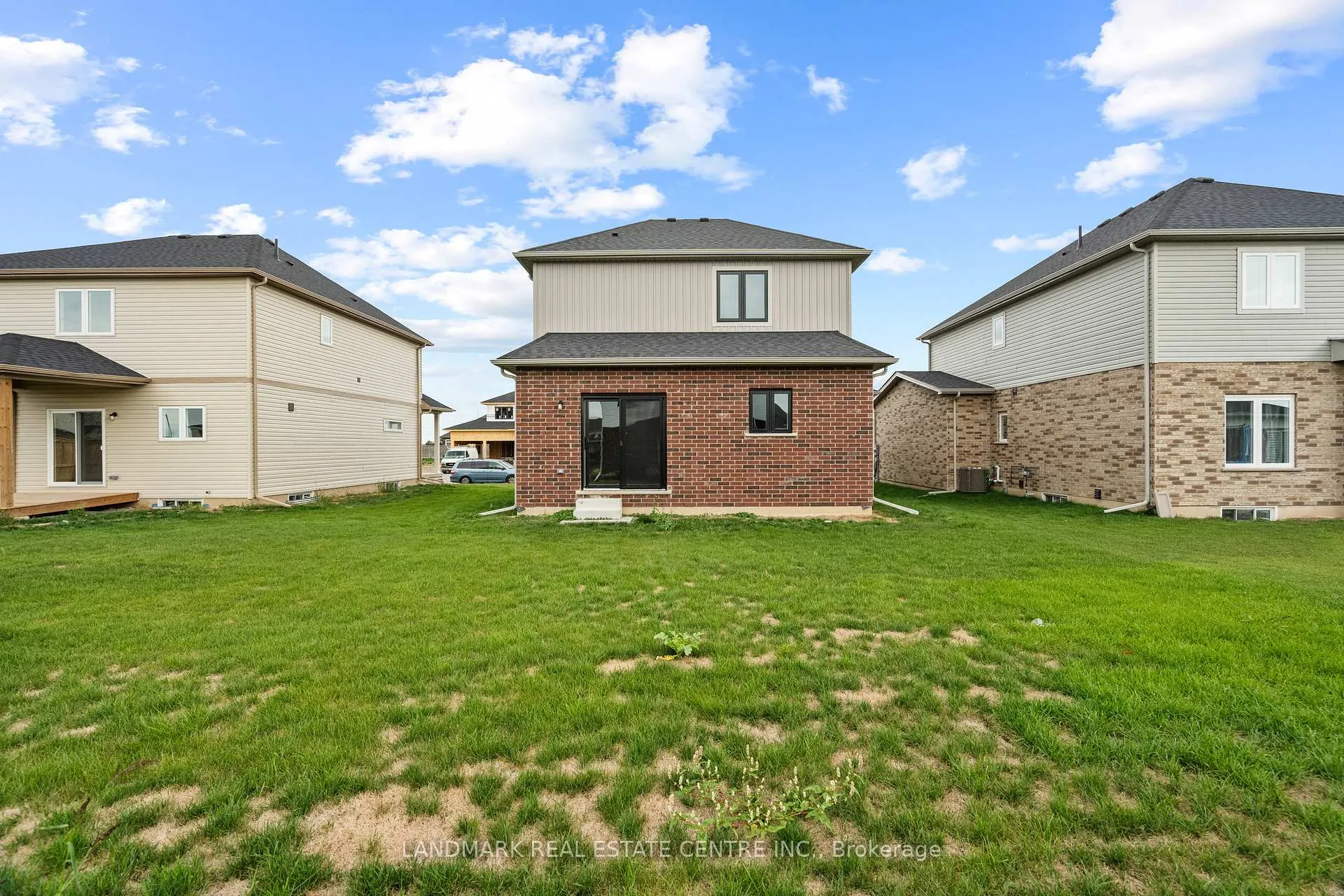 Photo 33 of 11 Bounty Avenue, Thorold, Rolling Meadows — HOMEH